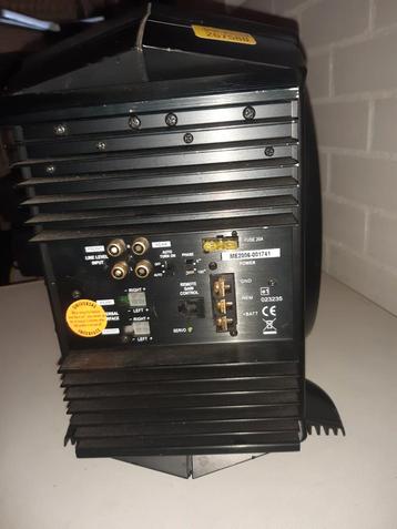 Zwarte Subwoofer - Goede Conditie beschikbaar voor biedingen