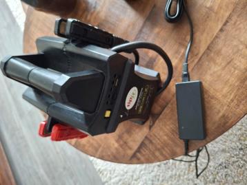 Super mini booster 24 en 12 volt geen prijs  info nu u m bb beschikbaar voor biedingen