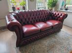Chesterfield salonbank met huisdierschade, Huis en Inrichting, Banken | Sofa's en Chaises Longues, Ophalen, Gebruikt, Tweepersoons