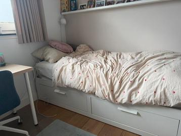 Ikea bed - afbeelding 1