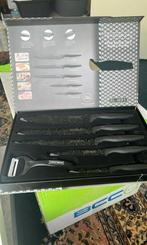 Nieuwe messenset van royal line, Huis en Inrichting, Ophalen of Verzenden, Zo goed als nieuw, Rvs of Chroom