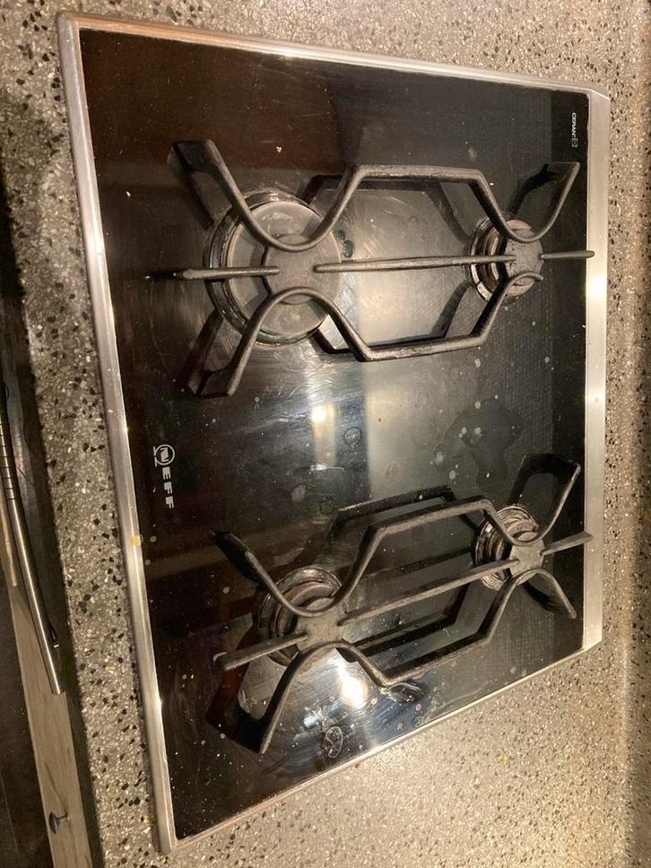 Neff Gasfornuis M3562NO voor onderdelen beschikbaar, Witgoed en Apparatuur, Fornuizen, Gebruikt, Inbouw, Gas, 4 kookzones, Minder dan 85 cm