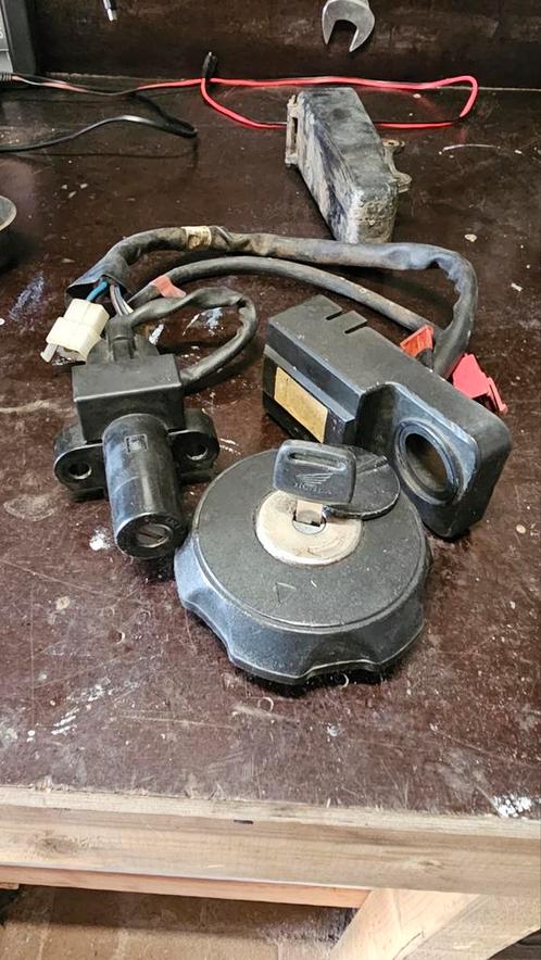 Honda Transalp PD06 1991 Onderdelen - Remklauw, Contactslot, Motoren, Onderdelen | Honda, Gebruikt, Ophalen of Verzenden