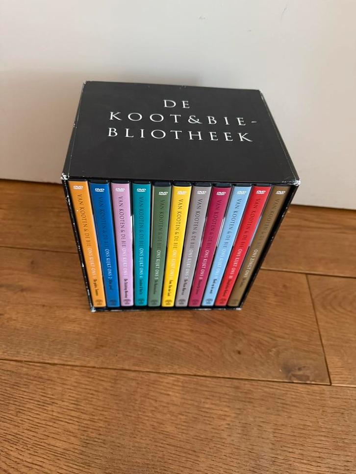 Van Kooten &De Bie Bibliotheek DVD Boxset compleet origineel, Cd's en Dvd's, Dvd's | Tv en Series, Gebruikt, Boxset, Alle leeftijden