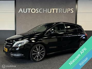 Mercedes B-klasse 180 Ambition AUTOMAAT / NAVI / PRIVACY GLA beschikbaar voor biedingen