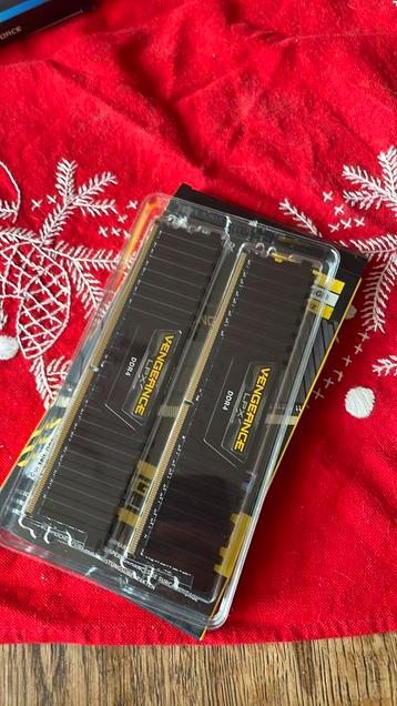 Corsair Vengeance LPX 2x8GB 3200MHZ beschikbaar voor biedingen