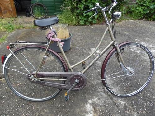 Mooie Union  Omafiets/damesfiets met 3 versnellingen 28 inch, Fietsen en Brommers, Fietsen | Dames | Damesfietsen, Gebruikt, Overige merken