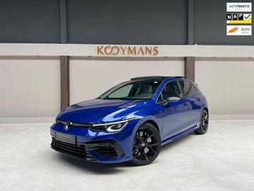 Volkswagen GOLF 2.0 TSI R 4Motion Performance/HUD/AKRA/NÜRN beschikbaar voor biedingen