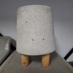 Betonnen plantenpotje op kurk - Uniek & Duurzaam, Tuin en Terras, Bloempotten, Ophalen