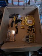 Schakelbrommer gele/gouden tuning set, Fietsen en Brommers, Brommers | Tuning en Styling, Ophalen