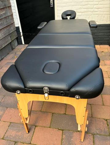 Massagetafel beschikbaar voor biedingen