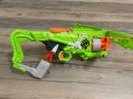 Nerf Zombie Strike Outbreaker Bow + 10 Pijltjes, Ophalen of Verzenden, Zo goed als nieuw