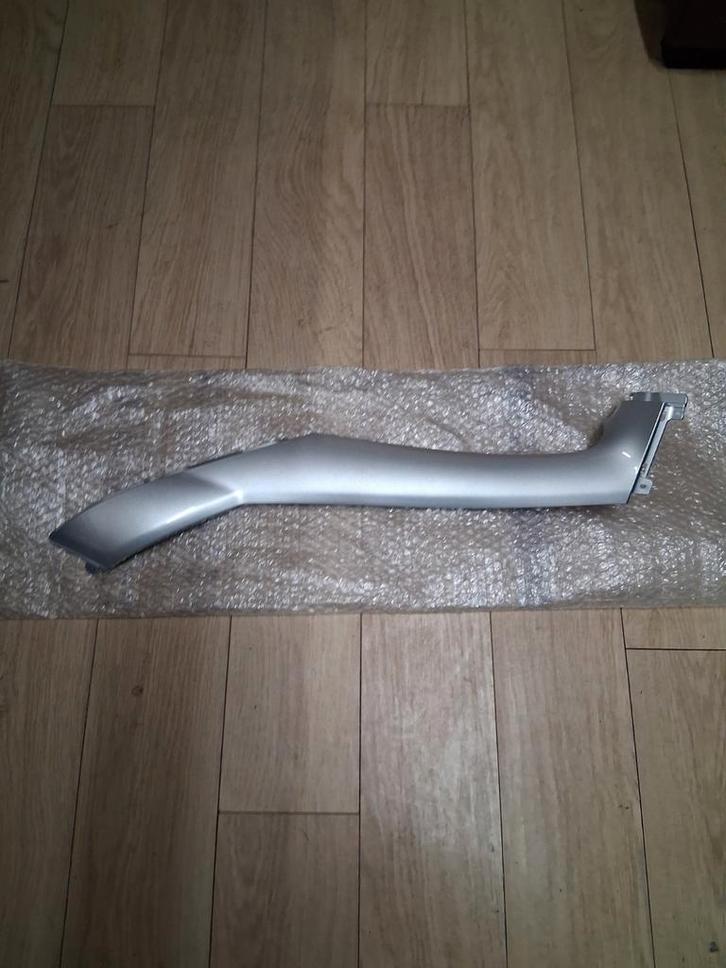 Piaggio mp3 tank kap paneel rechts nieuw MP3 onderdelen, Fietsen en Brommers, Brommeronderdelen | Oldtimers, Zo goed als nieuw