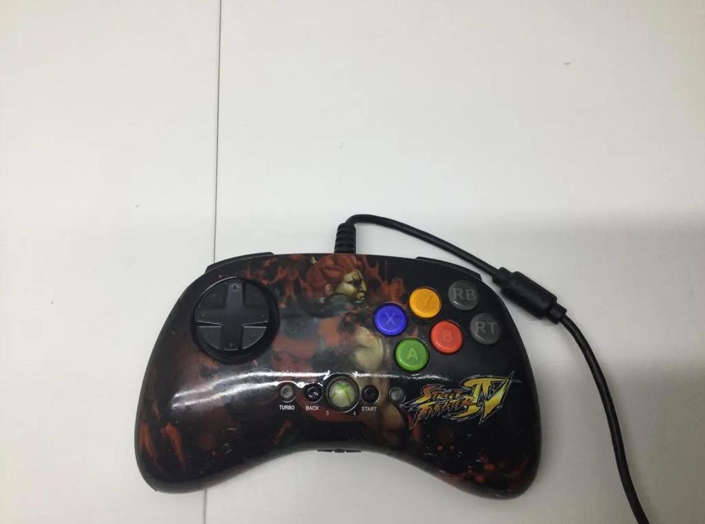 MadCatz Akuma Street Fighter IV fightpad (PC), Ophalen of Verzenden, Zo goed als nieuw