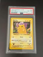 Pikachu Red Cheeks Shadowless 58/102 Base Set  PSA 8, Hobby en Vrije tijd, Verzamelkaartspellen | Pokémon, Ophalen, Zo goed als nieuw