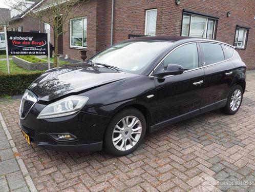 Lancia Delta 1.4-16V Oro (bj 2010), Auto diversen, Schadeauto's, Lancia, Handgeschakeld, Benzine, Hatchback, Zwart