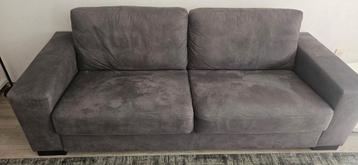 Zeer nette 2,5 zits bank beschikbaar voor biedingen