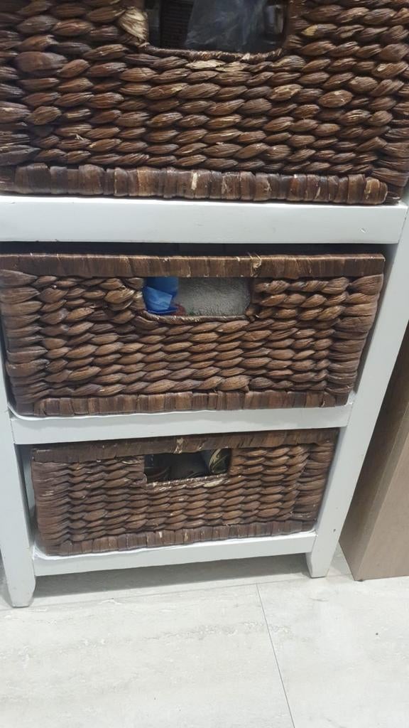 Kastje met rieten mandjes, Ophalen, Minder dan 50 cm, Gebruikt, Landelijk