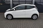 TOYOTA Aygo 1.0 VVT-i 69pk X-Play, Auto's, Voorwielaandrijving, Stof, Gebruikt, 4 stoelen