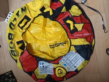 Fun tube, voor achter de boot beschikbaar voor biedingen