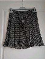 Mooie dames rok van het merk Milla., Kleding | Dames, Zwart, Maat 42/44 (L), Ophalen of Verzenden, Boven de knie