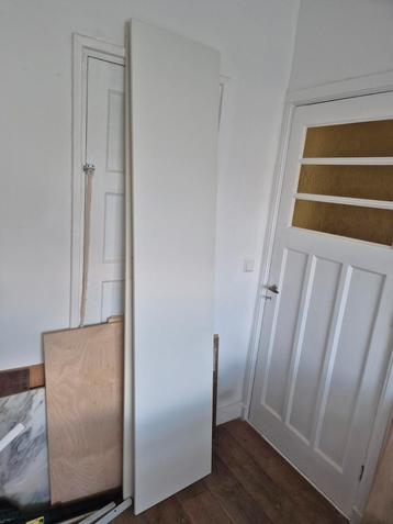 Witte Pax deur 230x50cm beschikbaar voor biedingen