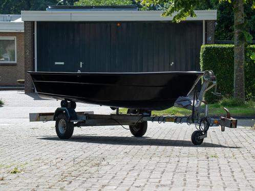 Sterke Noorse roeiboot + trailer + 2 motoren – direct varen!, Watersport en Boten, Sloepen, Zo goed als nieuw, Tot 10 pk, 3 tot 6 meter
