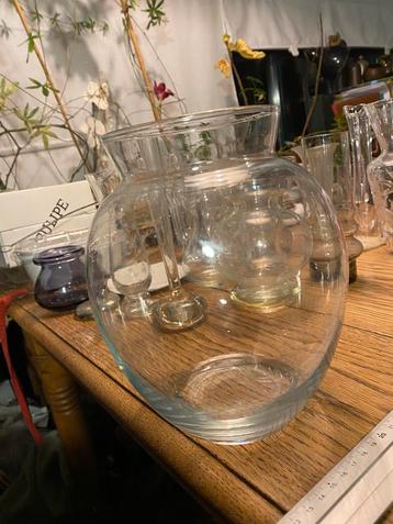 Grote leerdamvaas , Vintage . Hoog 20 cm. Diam. 10, perfect beschikbaar voor biedingen