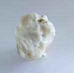 Goud-kristallen op kwarts-matrix. Brusson mijn, Italië, Verzamelen, Mineralen en Fossielen, Ophalen of Verzenden, Mineraal