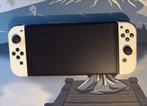 Nintendo Switch OLED + Pro Controller - Zo goed als nieuw, Spelcomputers en Games, Overige genres, Eén computer, Ophalen of Verzenden