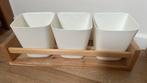 Bakjes Ikea in houten rek, Huis en Inrichting, Woonaccessoires | Wandplanken en Boekenplanken, Ophalen of Verzenden, Zo goed als nieuw