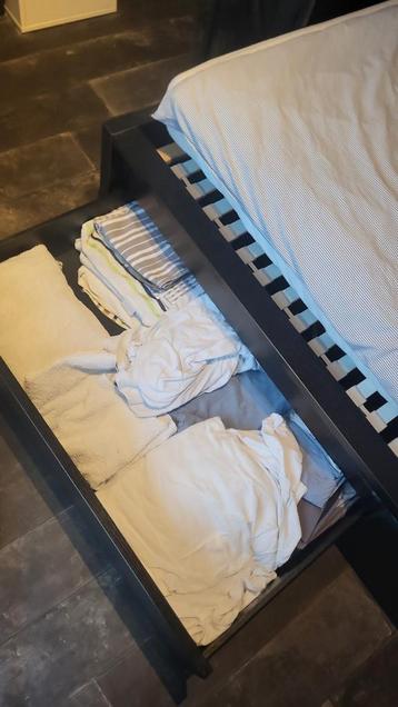 Zwartbruin bedframe 140x200 met lades - afbeelding 4