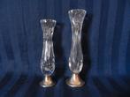 Paar glazen / kristallen bloemvaasjes op zilveren voet MInt., Ophalen of Verzenden, Zilver