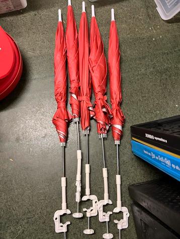 Parasolletjes beschikbaar voor biedingen