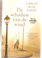 Carlos Ruiz Zafón - De schaduw van de wind, Boeken, Ophalen of Verzenden, Gelezen, Carlos Ruiz Zafón, Nederland