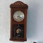 Eikenhouten wandklok met pendule, Huis en Inrichting, Woonaccessoires | Klokken, Ophalen, Wandklok