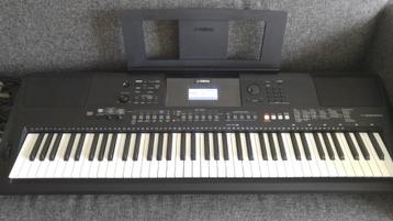 Yamaha PSR-EW410 (grote versie van de PSR-E463) beschikbaar voor biedingen