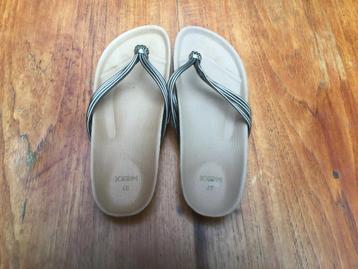 Nieuwe TEENSLIPPERS mt 37, MEXX beschikbaar voor biedingen