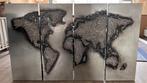 Wereldkaart schilderij zilver met 3D effect - MOET WEG!, Ophalen, 125 cm of meer, Zo goed als nieuw, Schilderij