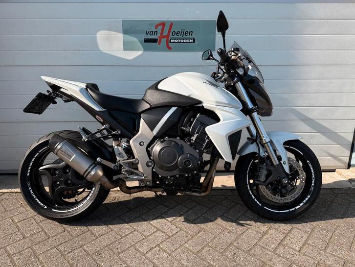 Honda CB1000R (bj 2008), Motoren, Motoren | Honda, Bedrijf, Sport, Handvatverwarming