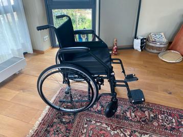 Inklapbare rolstoel beschikbaar voor biedingen