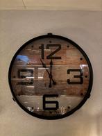 Grote Houten industriele Wandklok - 76cm - Nieuwstaat, Huis en Inrichting, Ophalen, Zo goed als nieuw, Analoog, Wandklok