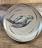 Antiek bord decoratieve vogel van Juha Pykäläinen, Antiek en Kunst, Antiek | Wandborden en Tegels, Ophalen of Verzenden