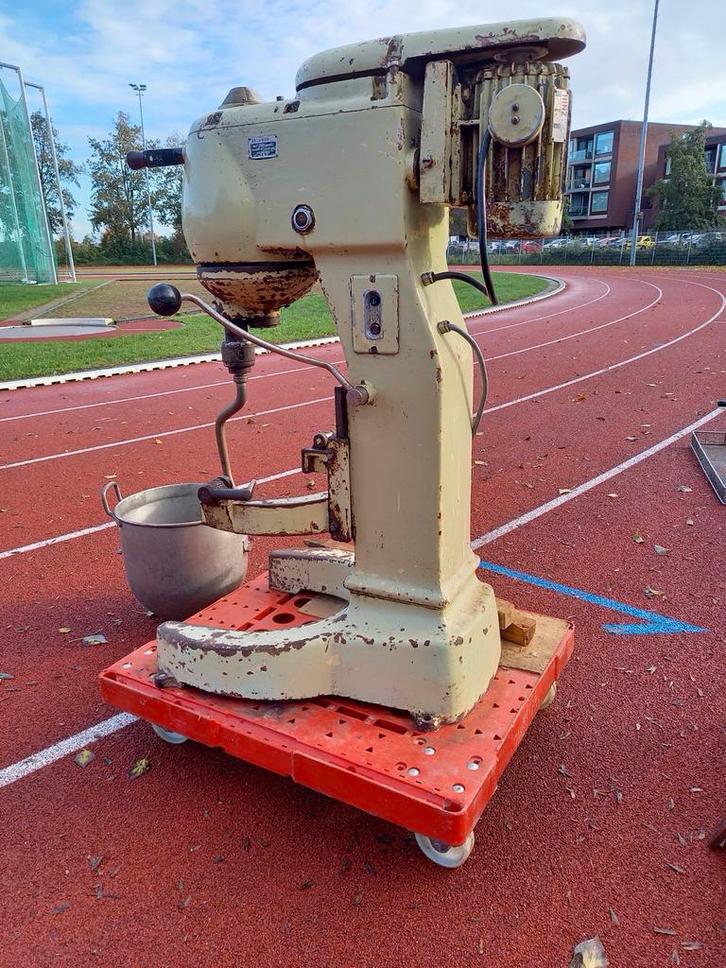 Deegmachine, kneedmachine, Witgoed en Apparatuur, Keukenmixers, 4 liter of meer, 3 snelheden of meer, Ophalen