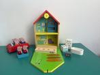 Peppa Big / Pig houten poppenhuis met auto en poppetjes, Ophalen, Zo goed als nieuw, Poppenhuis