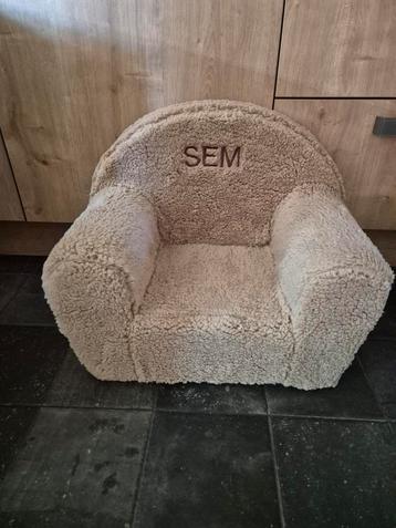 Hoes voor teddystoel met geborduurde naam  beschikbaar voor biedingen