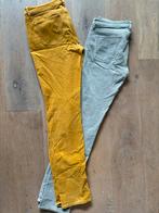 2 Uniqlo ribbroeken maat M, Kleding | Dames, Maat 38/40 (M), Overige kleuren, Ophalen of Verzenden, Zo goed als nieuw