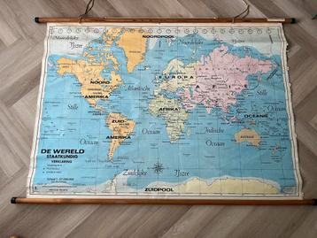 Schoolkaart / Schoolplaat Wereld beschikbaar voor biedingen