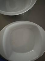 2 witte IKEA schalen, Huis en Inrichting, Keuken | Servies, Keramiek, Ophalen of Verzenden, Effen, Schaal of Schalen