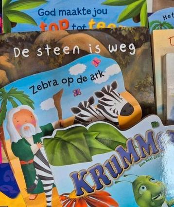 Set van 4 kinderboeken beschikbaar voor biedingen